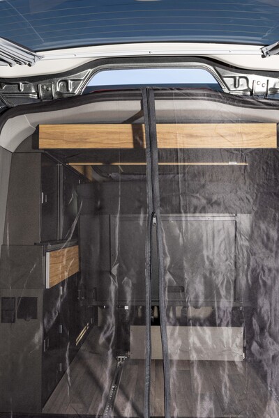 Ford V710 2023 ve sonrası Sineklik - 3