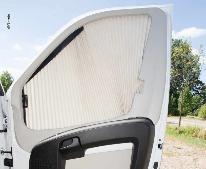 Ducato 2011 sonrası için Sağ ve Sol Sürücü Kabini Perdesi - 2