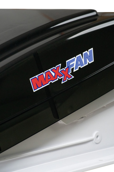 MaxxFan Deluxe Compact - 3