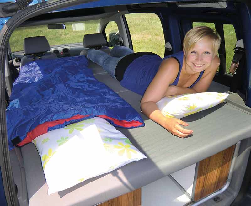 VW Caddy Uzun Şasi Yatak Minderli