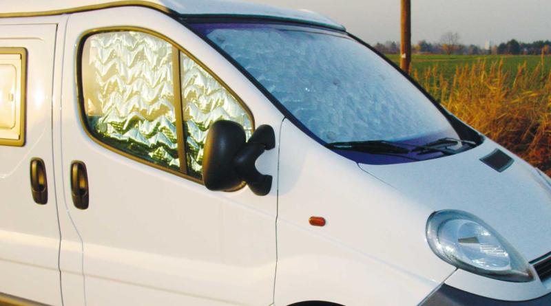Iso.Thermom.Ren.Kang.a.08 Renault Kangoo yalıtımlı termal perde 08-