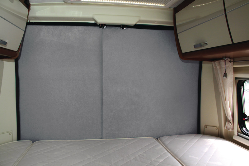 Ducato (İki Parça) Arka Kapı İzolasyonu