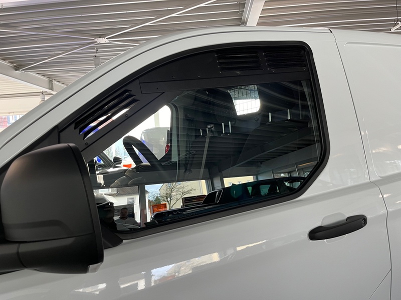 Ford V710 Sürücü Kabini Havalandırma ızgarası