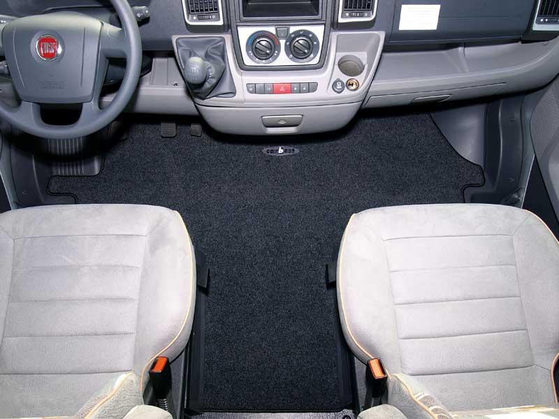Ön Kabin Halısı Ford 2000 ve sonrası Basic