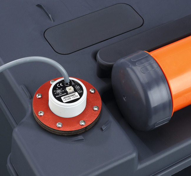 Siyah Su Deposu İçin Tank Elektrotu