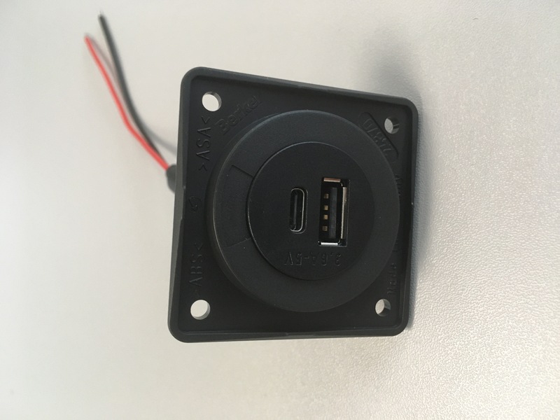 USB Şarj Soketi A+C 12V